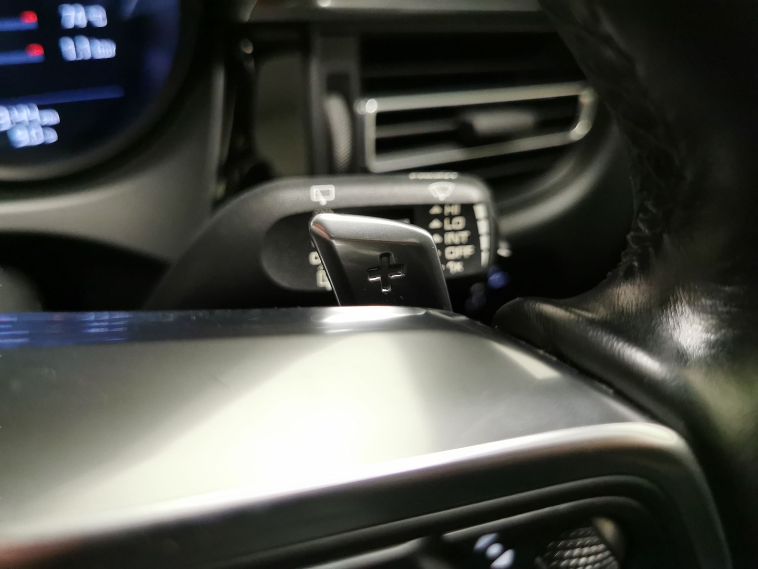 Used Porsche Macan 2021 for sale - 77833670: Photo 24