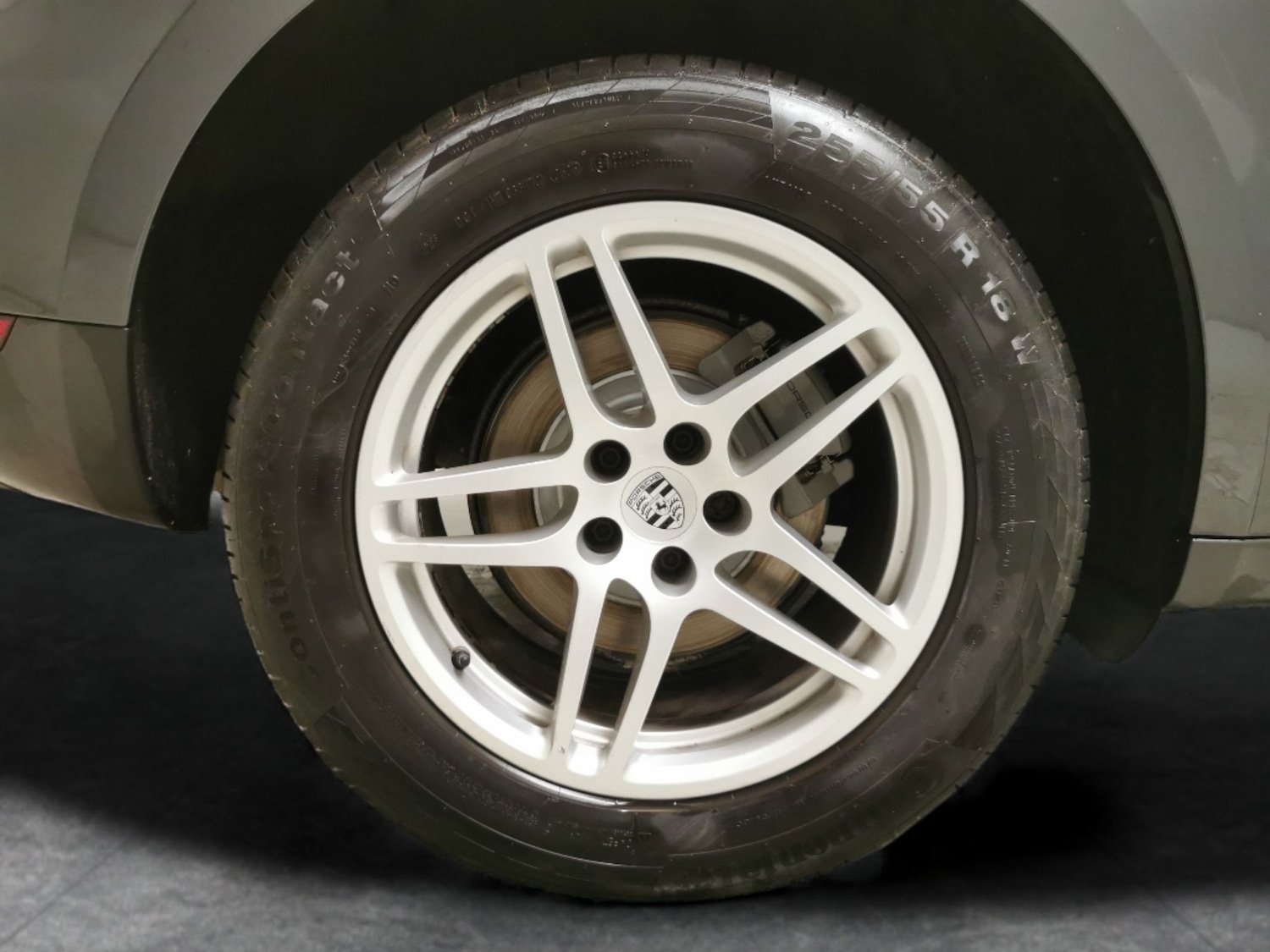 Used Porsche Macan 2021 for sale - 77833670: Photo 29