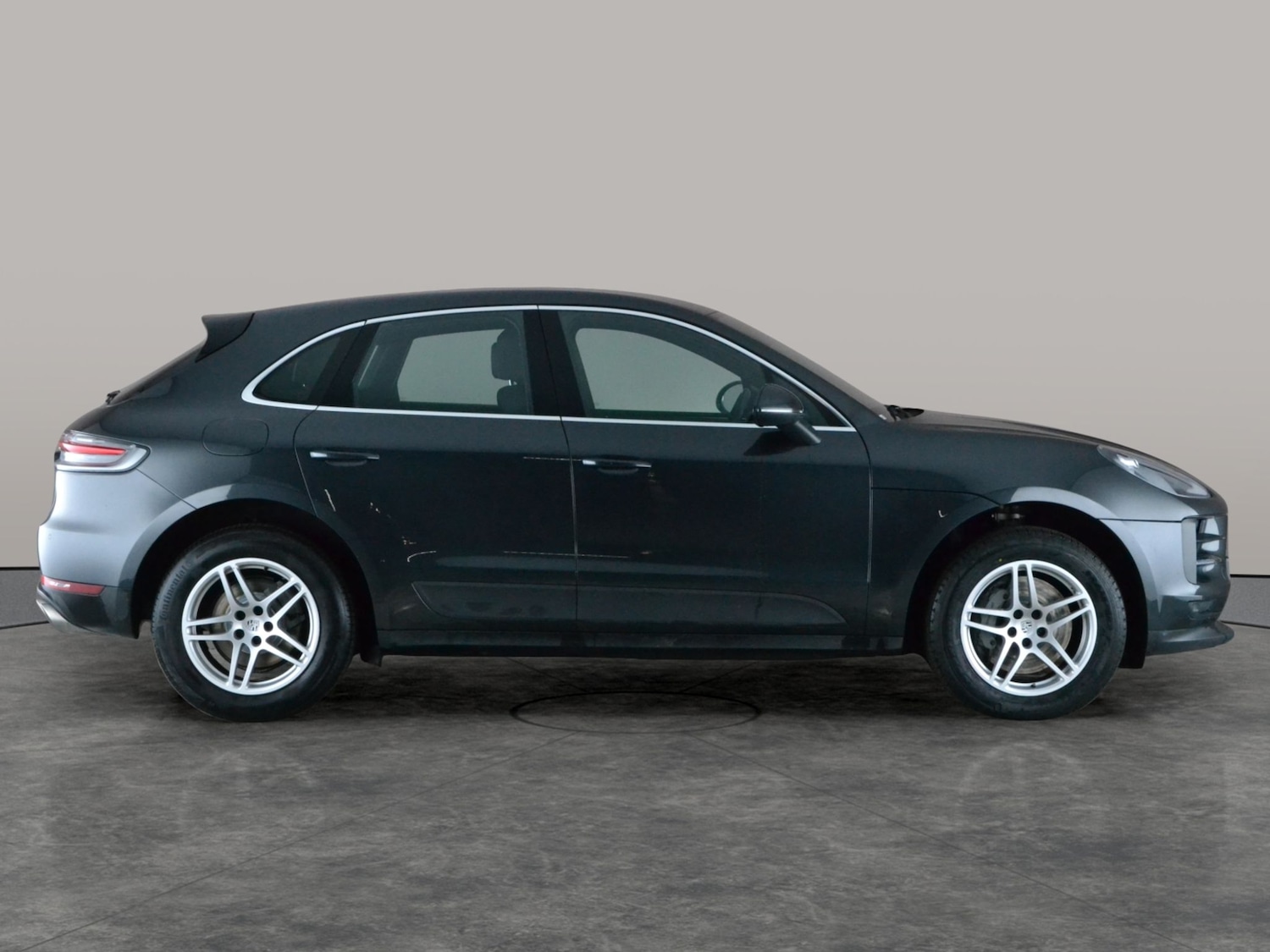 Used Porsche Macan 2021 for sale - 77833670: Photo 9