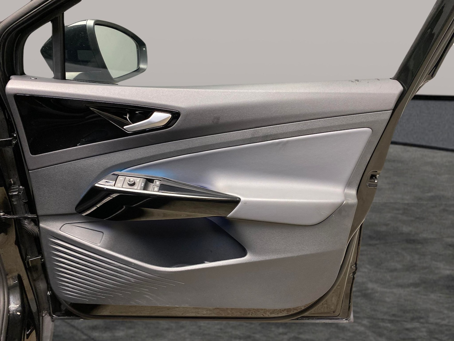 Used Volkswagen ID.4 2023 for sale - 78178102: Photo 34