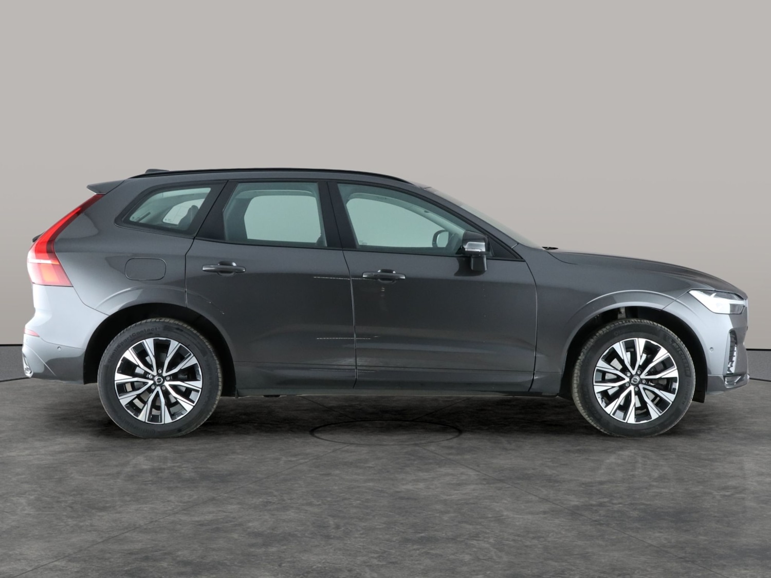 Used Volvo XC60 2023 for sale - 77591112: Photo 11