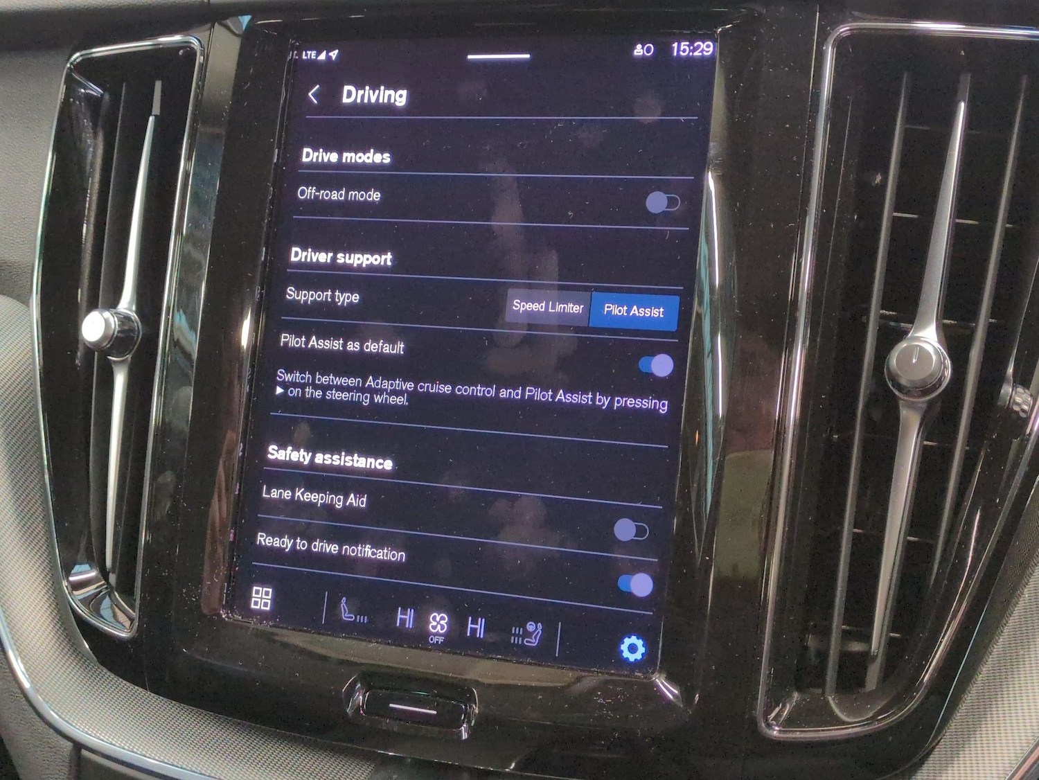 Used Volvo XC60 2023 for sale - 77591112: Photo 22