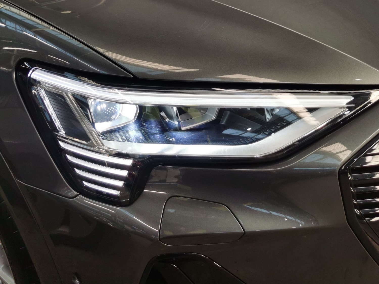 Used Audi e-tron 2021 for sale - 76394026: Photo 8