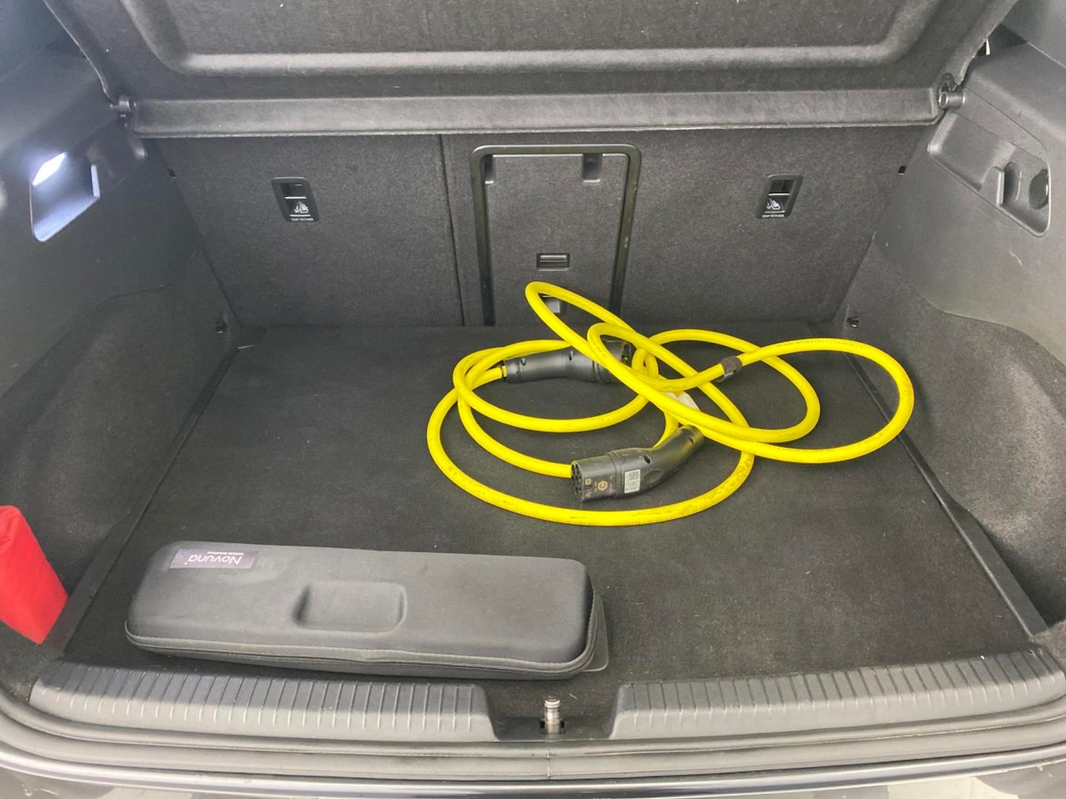 Used Volkswagen ID.3 2022 for sale - 76320548: Photo 9