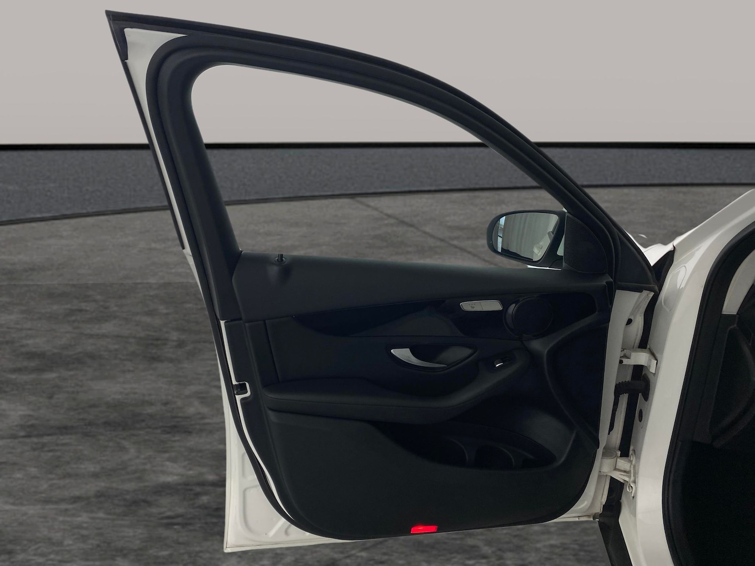 Used Mercedes-Benz GLC for sale - 76594802: Photo 25