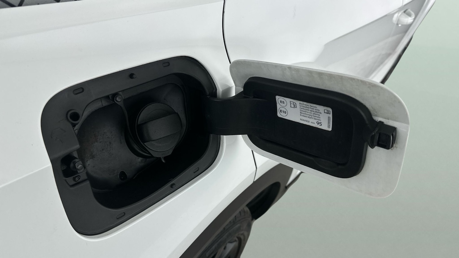 Used Volkswagen T-Roc 2021 for sale - 77151837: Photo 12