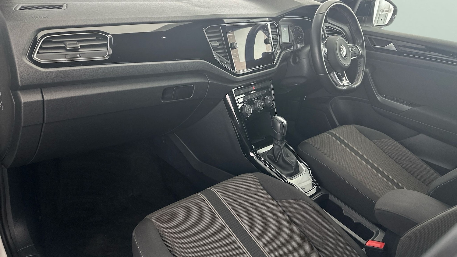 Used Volkswagen T-Roc 2021 for sale - 77151837: Photo 13