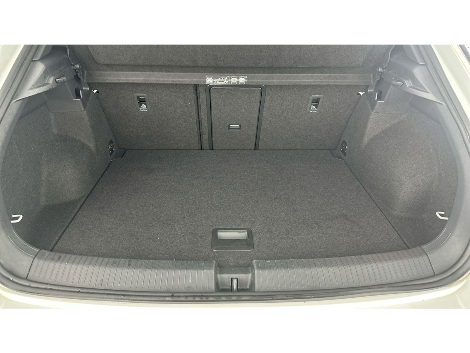 Used Volkswagen T-Roc 2021 for sale - 77151837: Photo 18