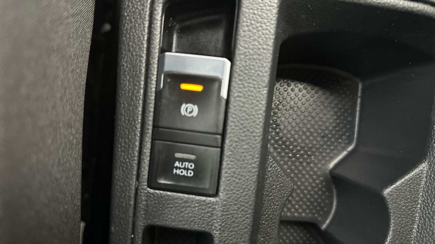 Used Volkswagen T-Roc 2021 for sale - 77151837: Photo 25