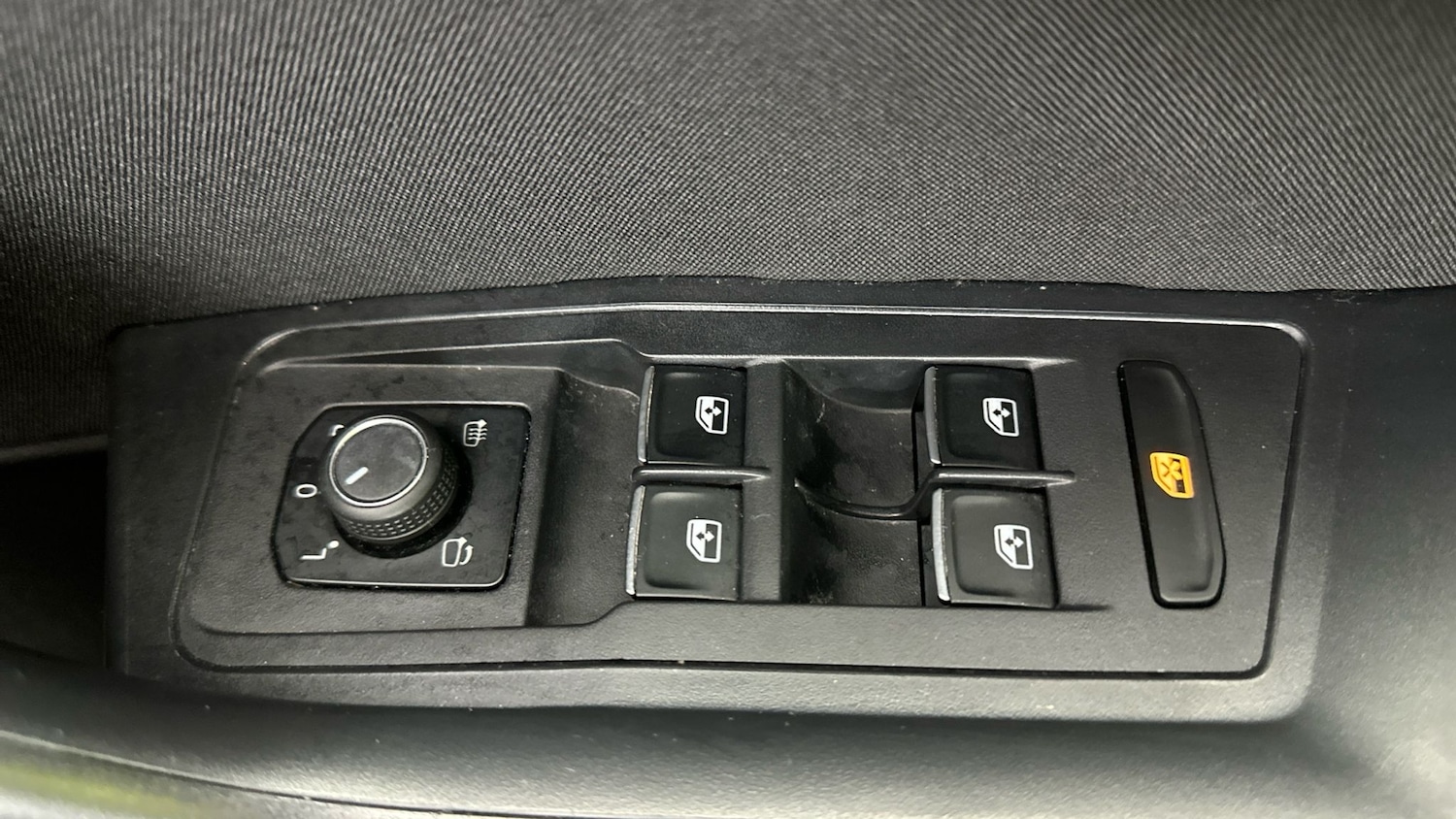 Used Volkswagen T-Roc 2021 for sale - 77151837: Photo 27