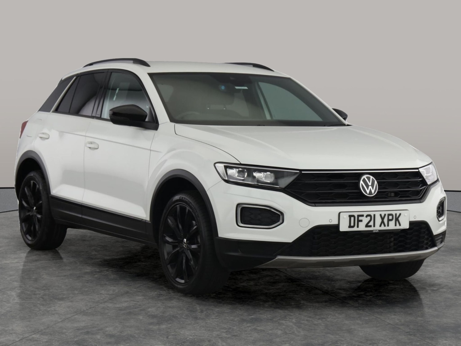 Used Volkswagen T-Roc 2021 for sale - 77151837: Photo 4