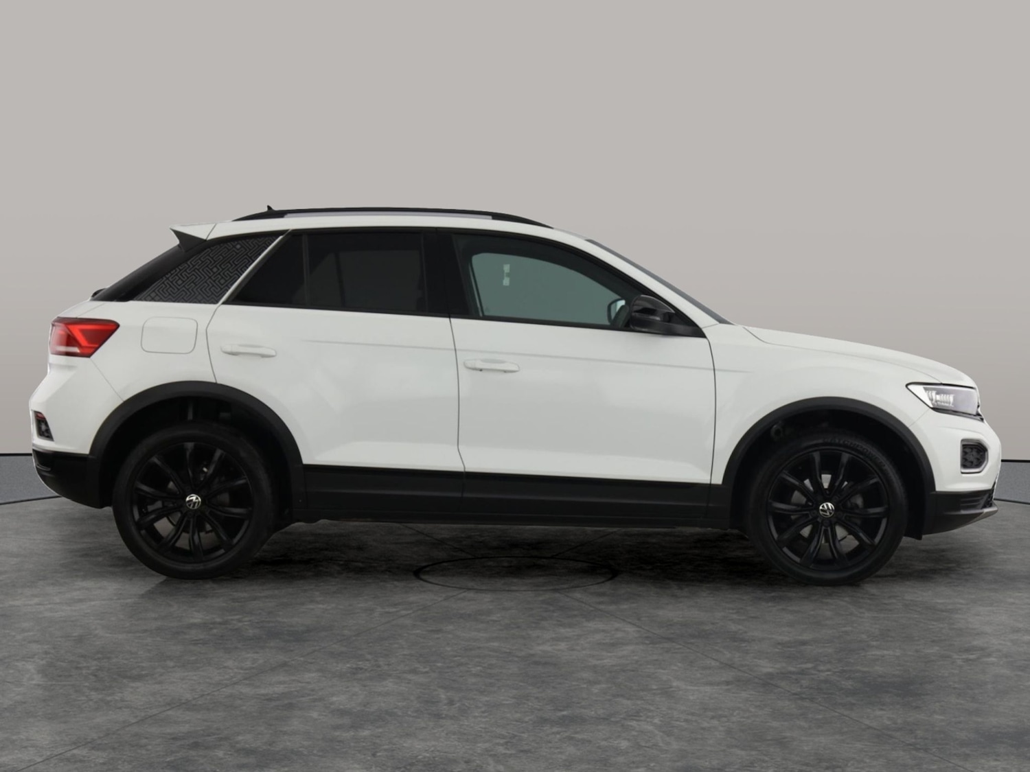Used Volkswagen T-Roc 2021 for sale - 77151837: Photo 5