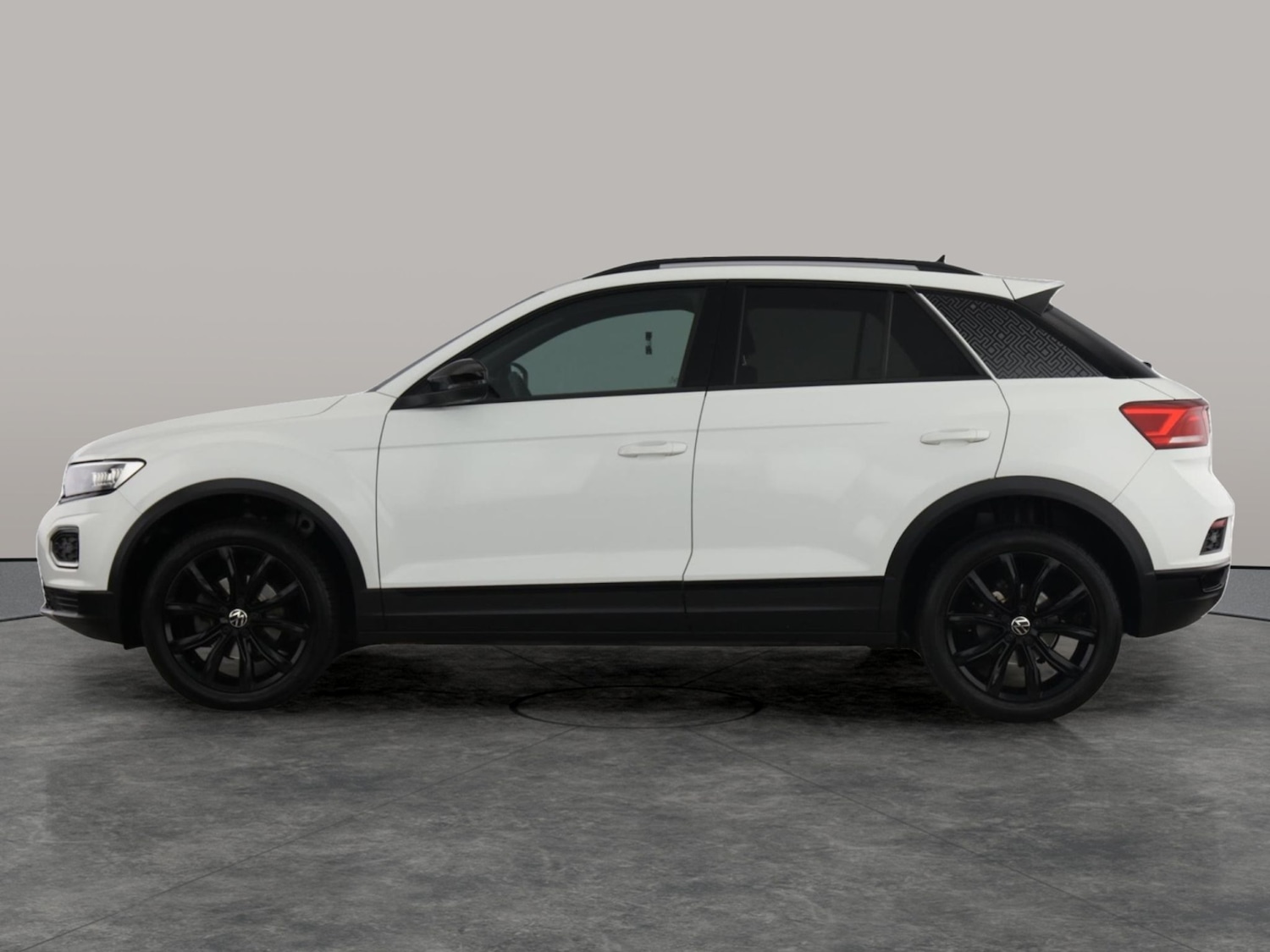 Used Volkswagen T-Roc 2021 for sale - 77151837: Photo 9