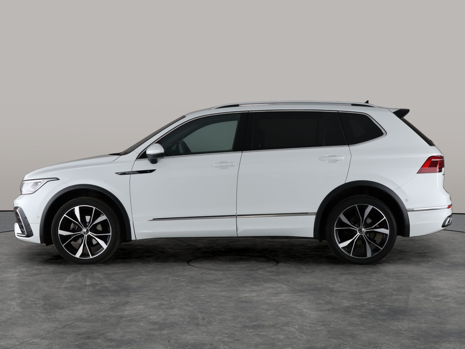 Used Volkswagen Tiguan Allspace 2022 for sale - 76290670: Photo 14