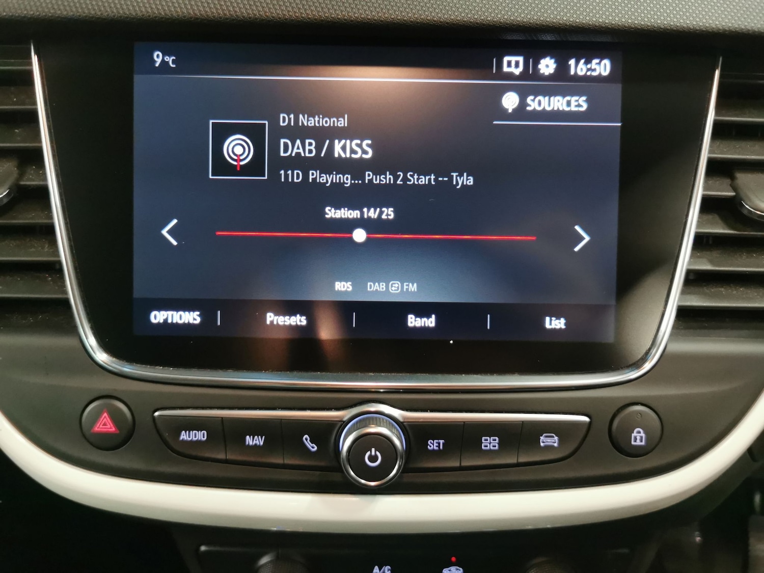 Used Vauxhall Crossland X 2020 for sale - 76105280: Photo 7