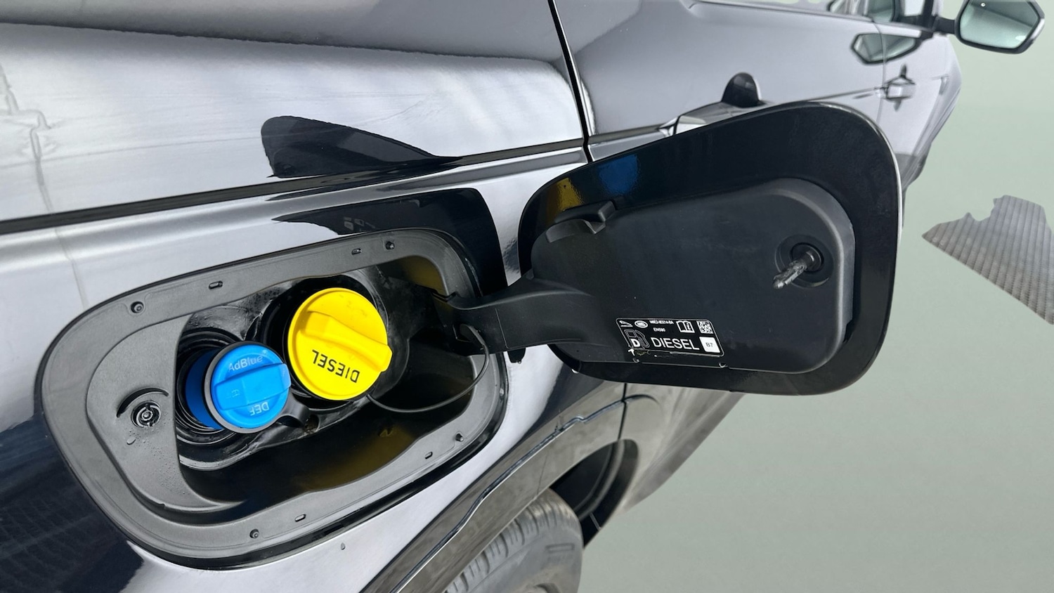 Used Land Rover Discovery Sport 2021 for sale - 77701796: Photo 12