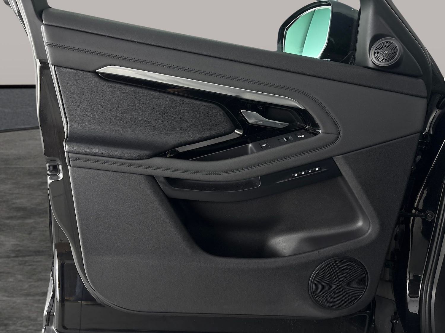 Used Land Rover Range Rover Evoque 2019 for sale - 76636420: Photo 35