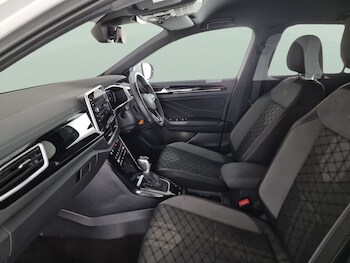 Used Volkswagen T-Roc 2023 for sale - 75920354: Photo