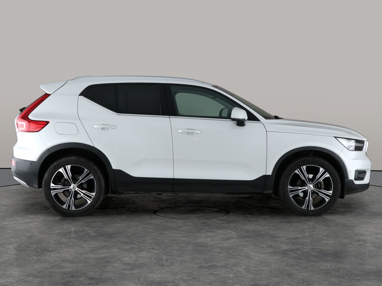 Used Volvo XC40 2021 for sale - 77255730: Photo 12