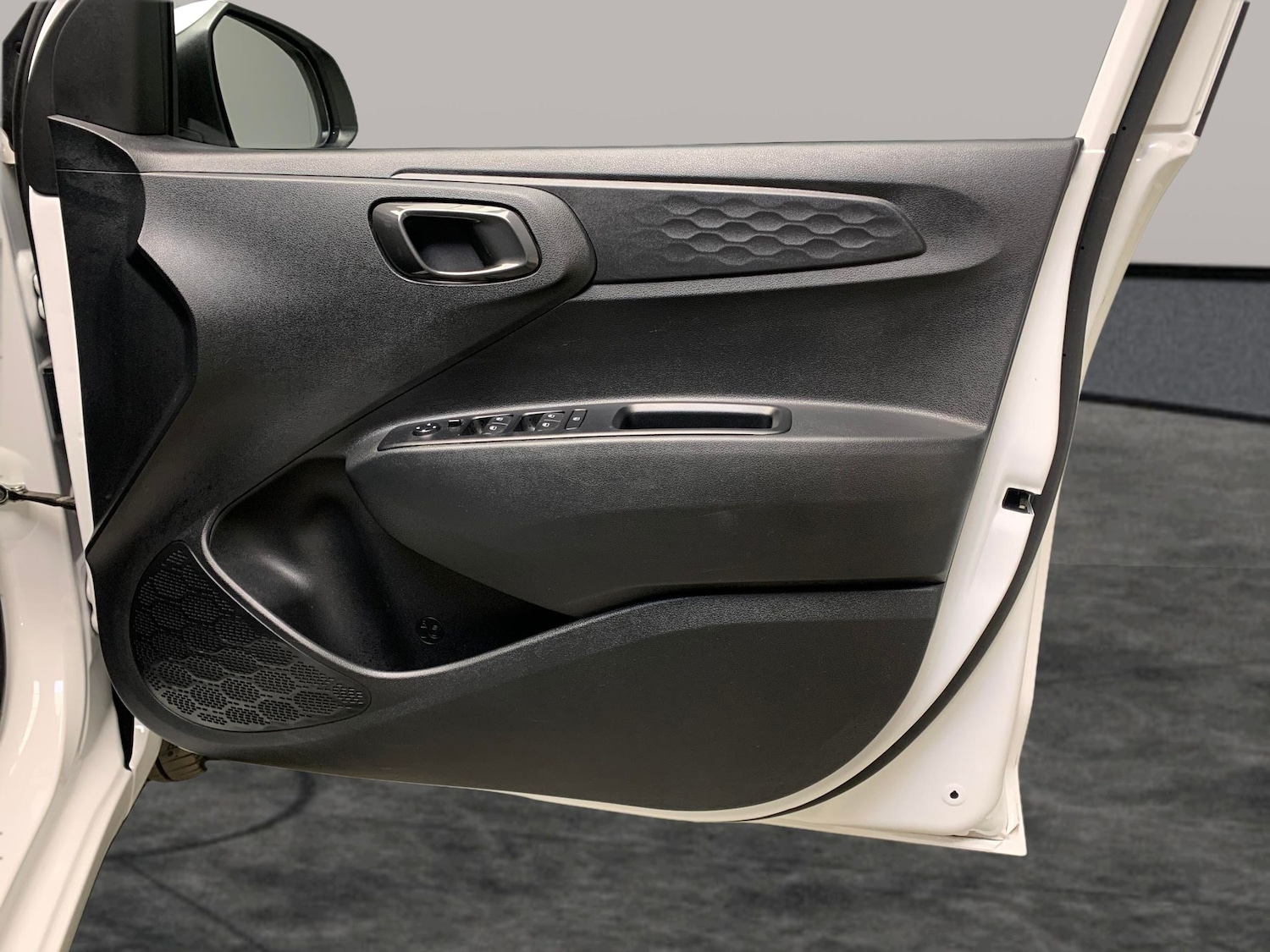 Used Hyundai i10 2022 for sale - 76616037: Photo 34