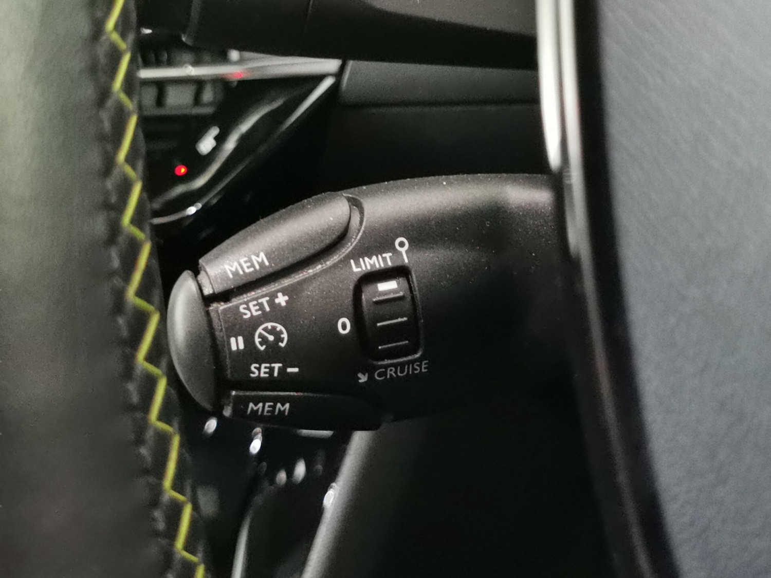 Used Peugeot 2008 2021 for sale - 77256022: Photo 22