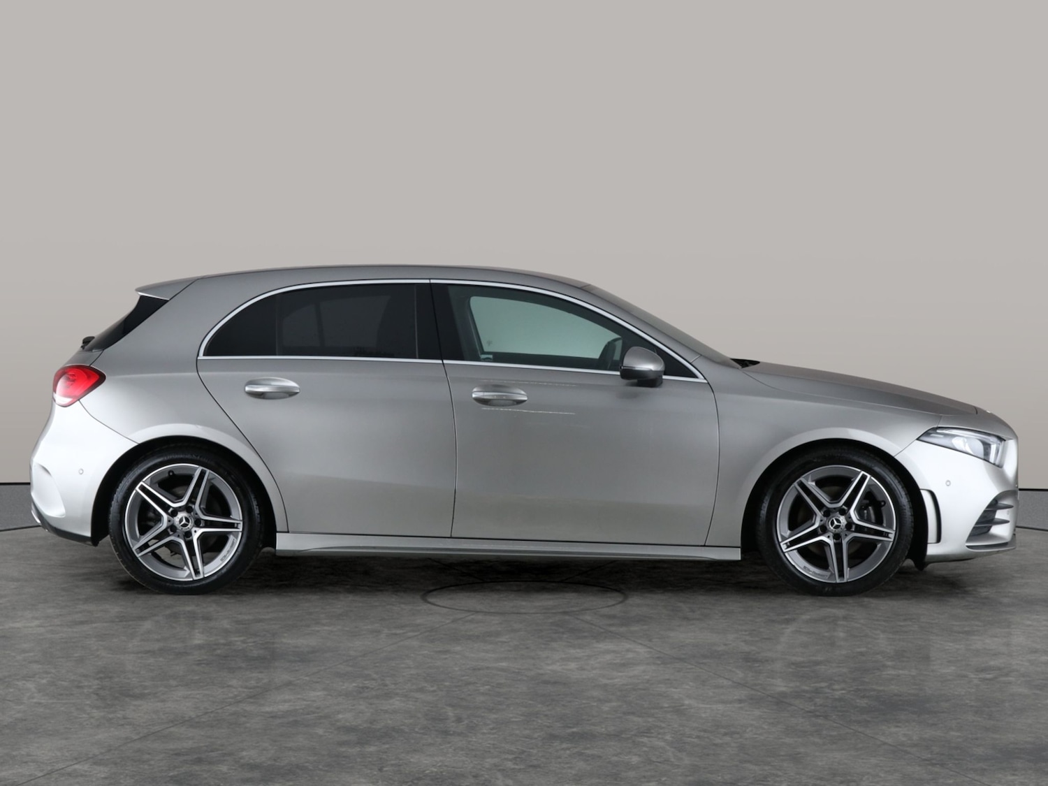 Used Mercedes-Benz A-Class 2020 for sale - 76933487: Photo 10