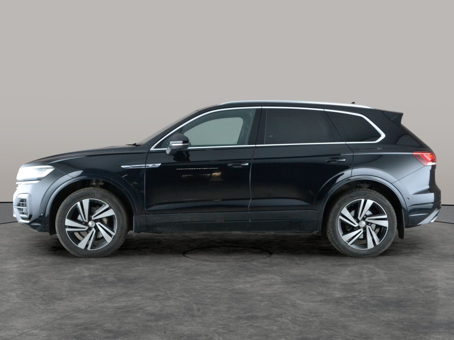 Used Volkswagen Touareg 2019 for sale - 77003122: Photo 14