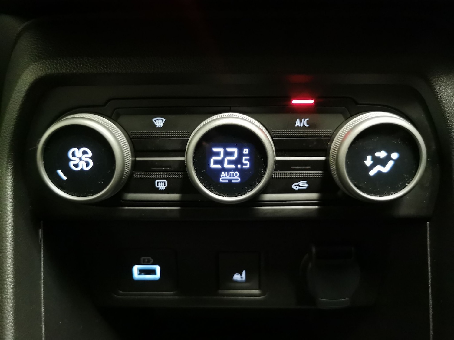 Used Dacia Sandero Stepway 2024 for sale - 76693983: Photo 19