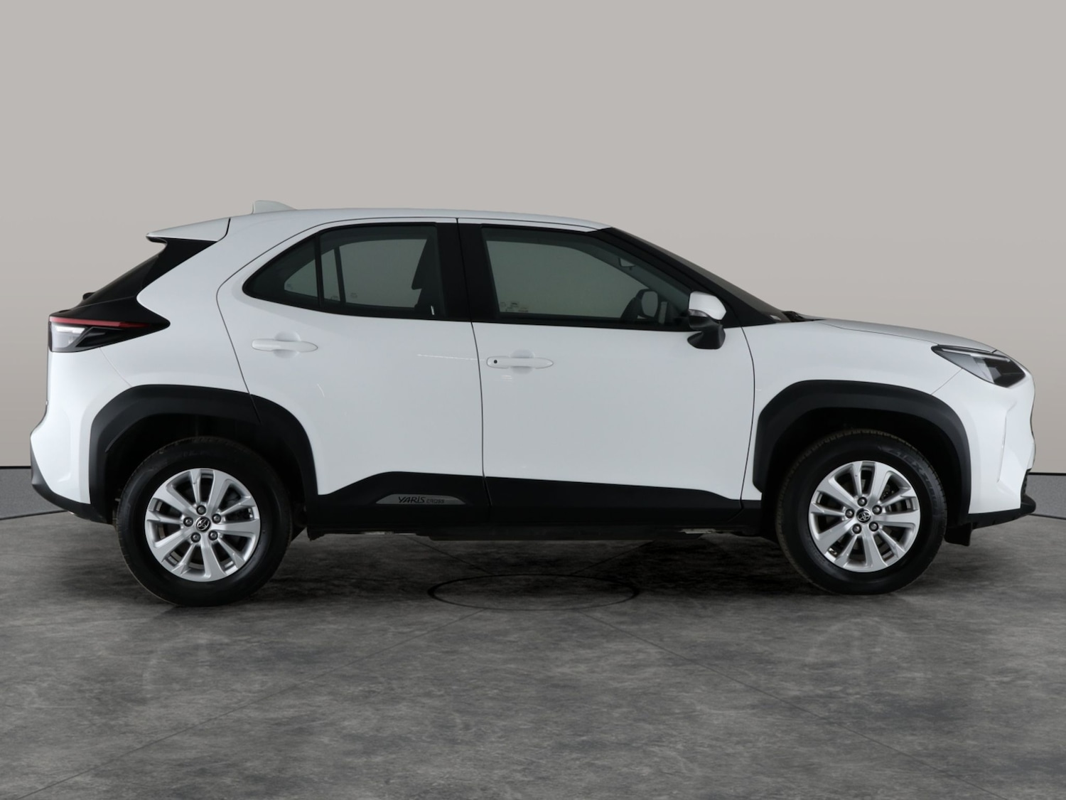Used Toyota Yaris Cross 2024 for sale - 76318295: Photo 11