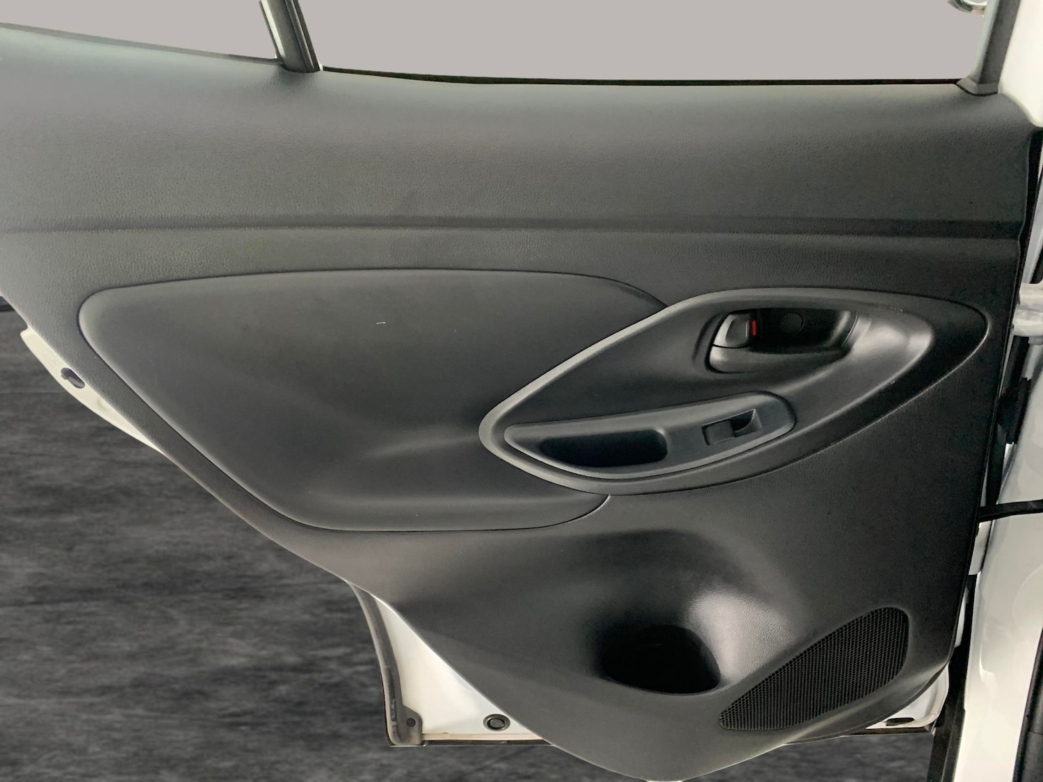 Used Toyota Yaris Cross 2024 for sale - 76318295: Photo 34