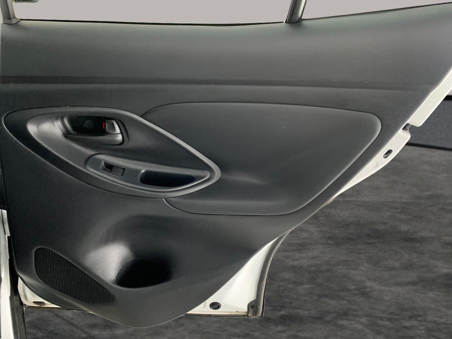 Used Toyota Yaris Cross 2024 for sale - 76318295: Photo 36