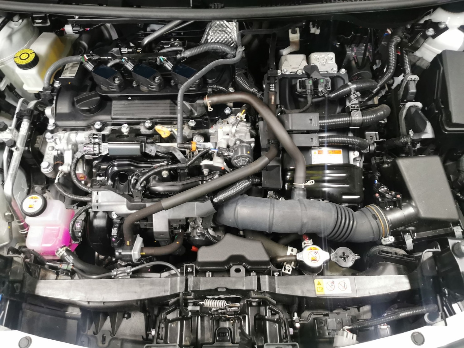 Used Toyota Yaris Cross 2024 for sale - 76318295: Photo 39