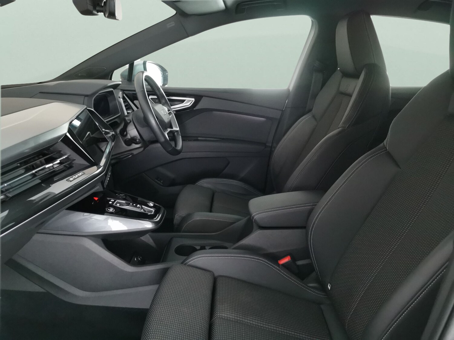 Used Audi Q4 e-tron 2022 for sale - 77995455: Photo 4