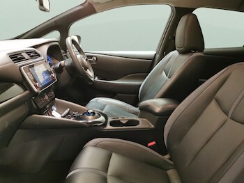 Used Nissan Leaf 2022 for sale - 77743309: Photo