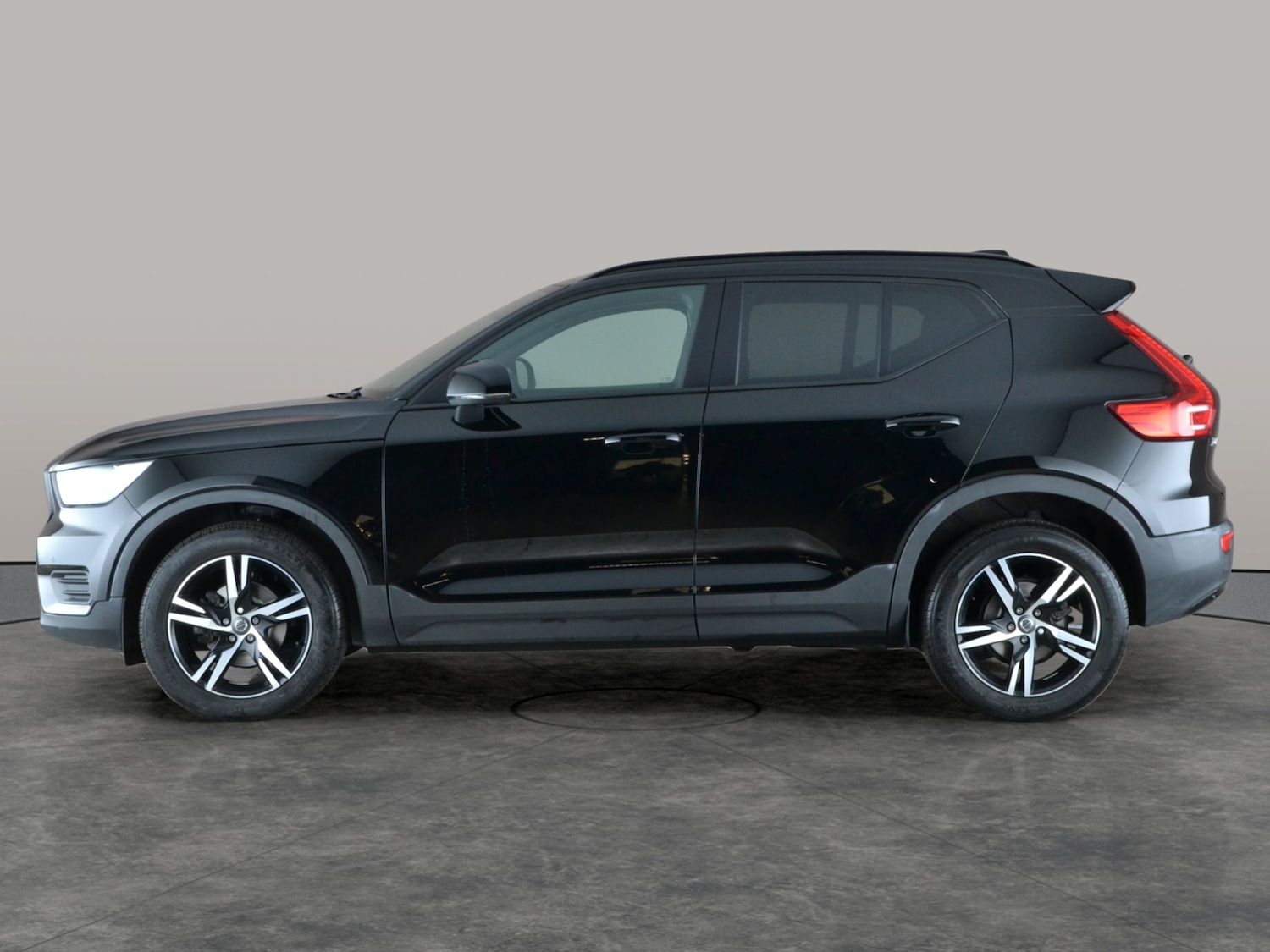 Used Volvo XC40 2021 for sale - 77235804: Photo 13