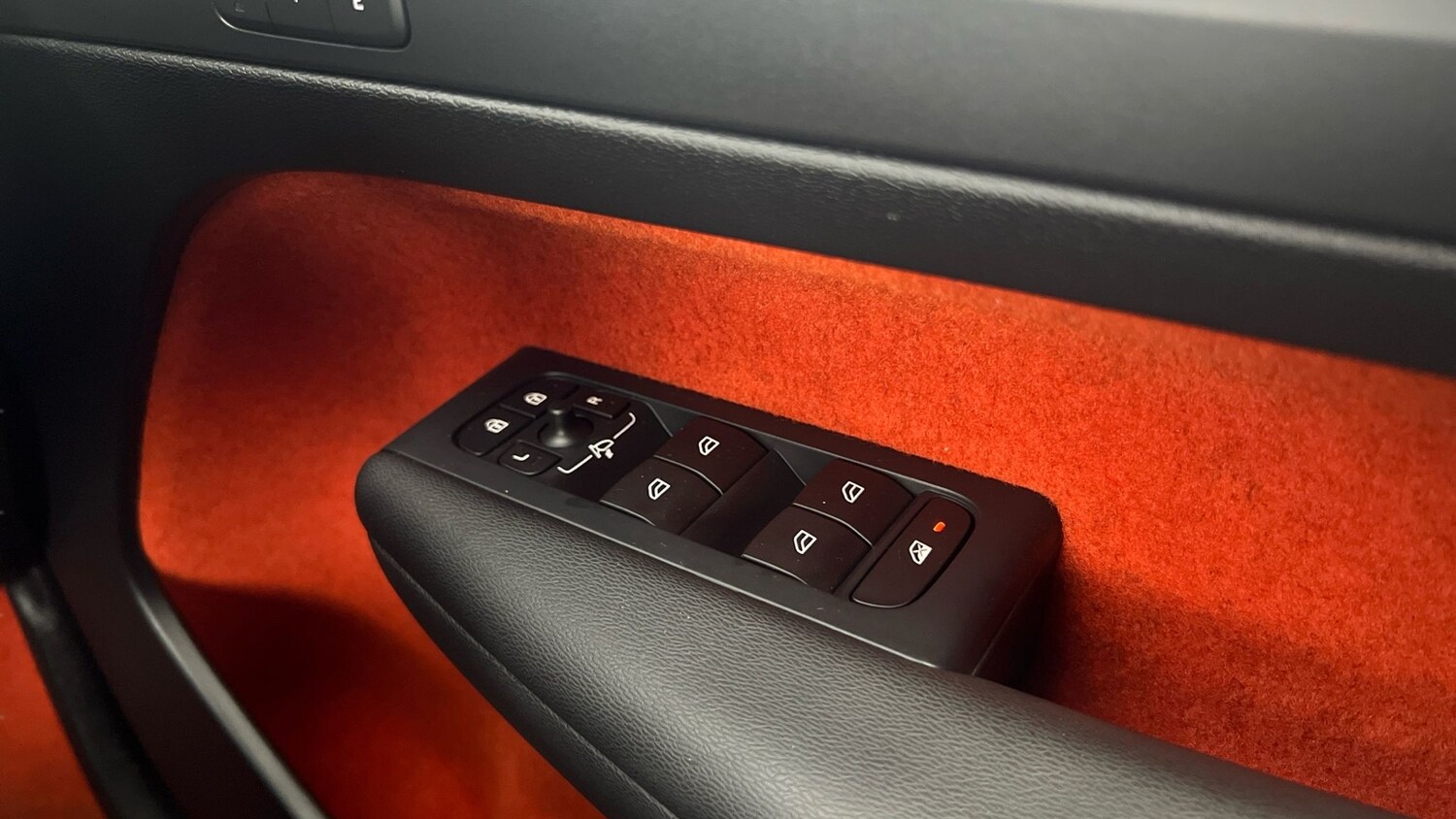 Used Volvo XC40 2019 for sale - 77743319: Photo 31