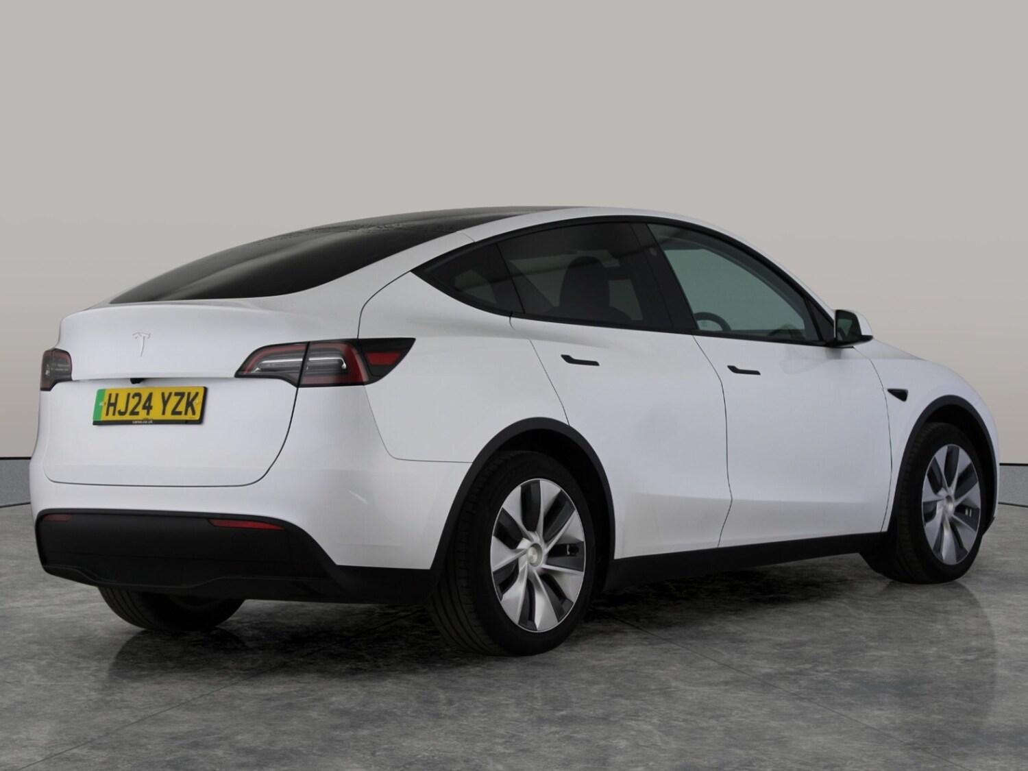 Used Tesla Model Y 2024 for sale - 78210987: Photo 11