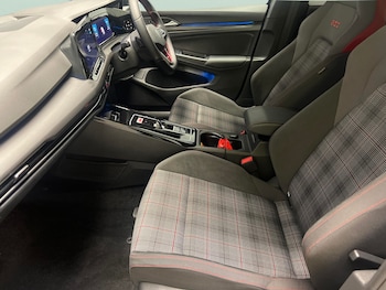 Used Volkswagen Golf 2023 for sale - 75483992: Photo