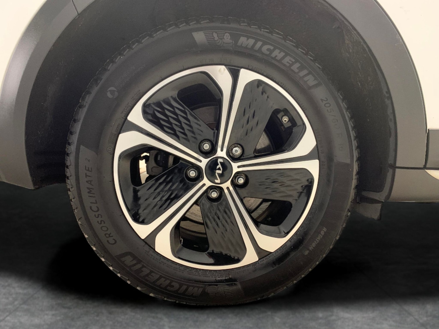 Used Kia XCeed 2023 for sale - 76445174: Photo 31