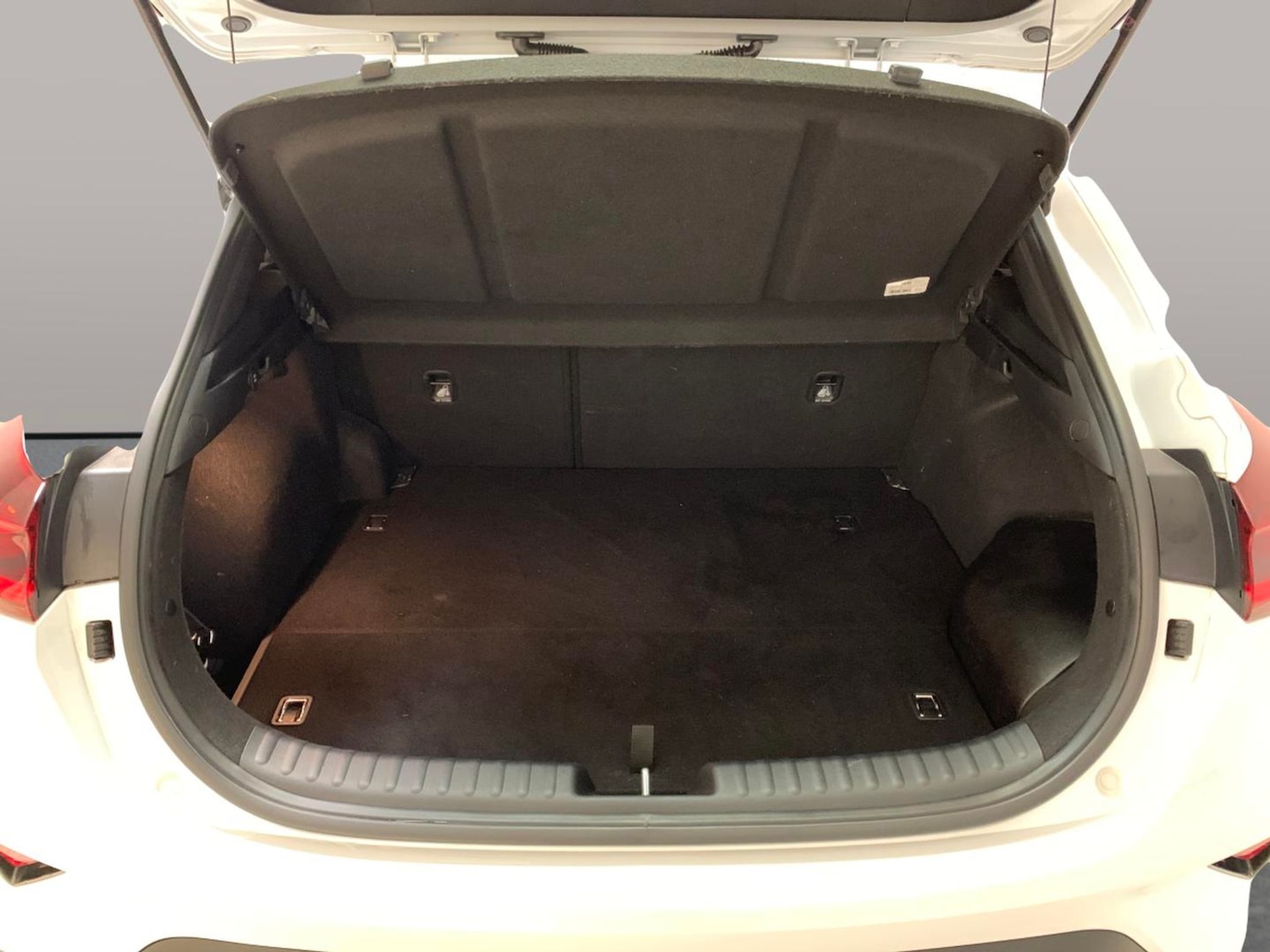 Used Kia XCeed 2023 for sale - 76445174: Photo 42