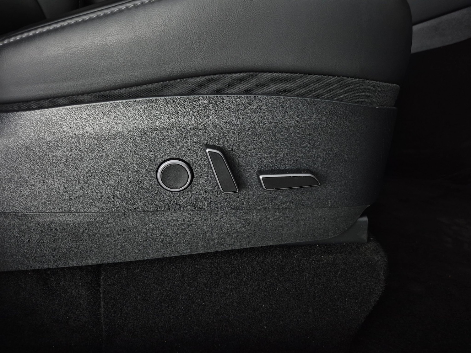 Used Tesla Model Y 2023 for sale - 78122627: Photo 19