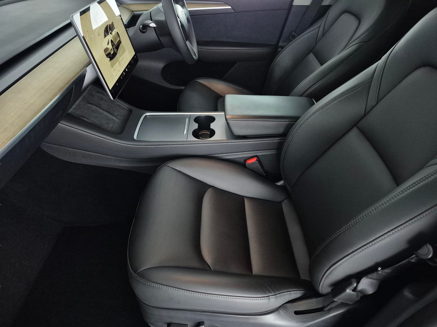 Used Tesla Model Y 2023 for sale - 78122627: Photo 4