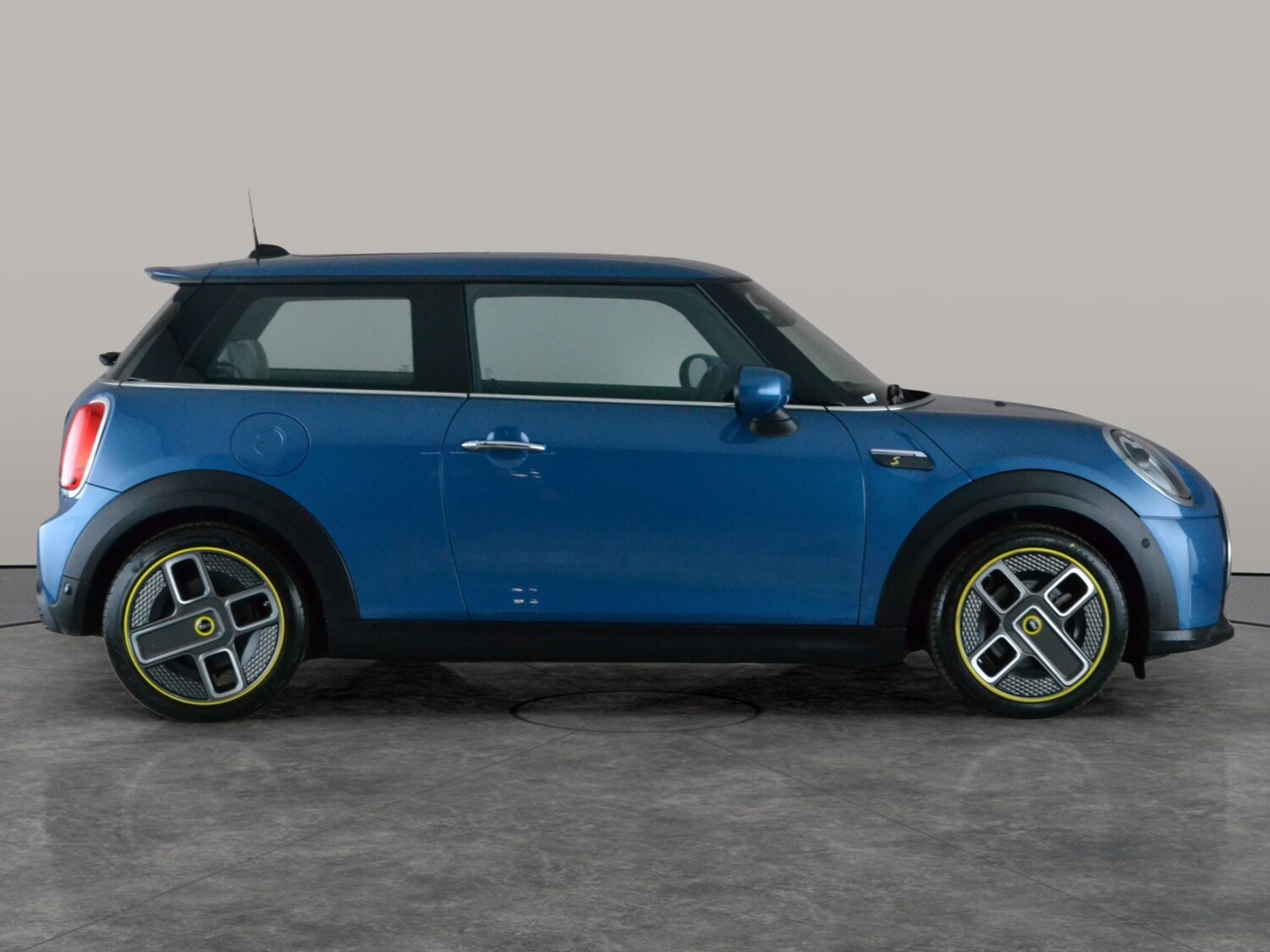Used MINI Hatch 2023 for sale - 77916972: Photo 12