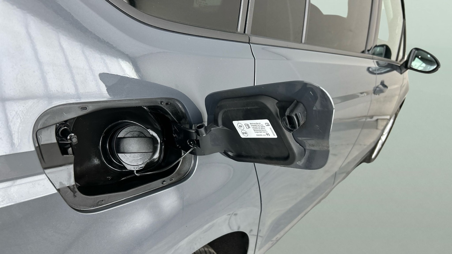 Used Volkswagen Touran 2021 for sale - 77246002: Photo 12