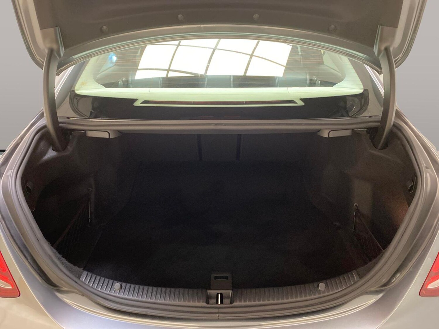 Used Mercedes-Benz C Class 2018 for sale - 78094298: Photo 32