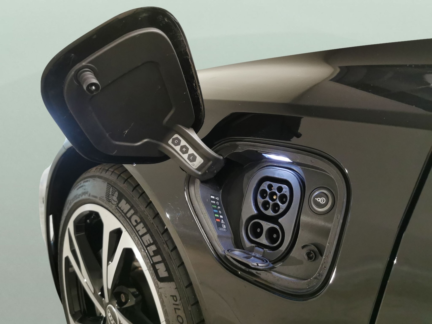 Used Audi e-tron GT 2022 for sale - 76128778: Photo 44