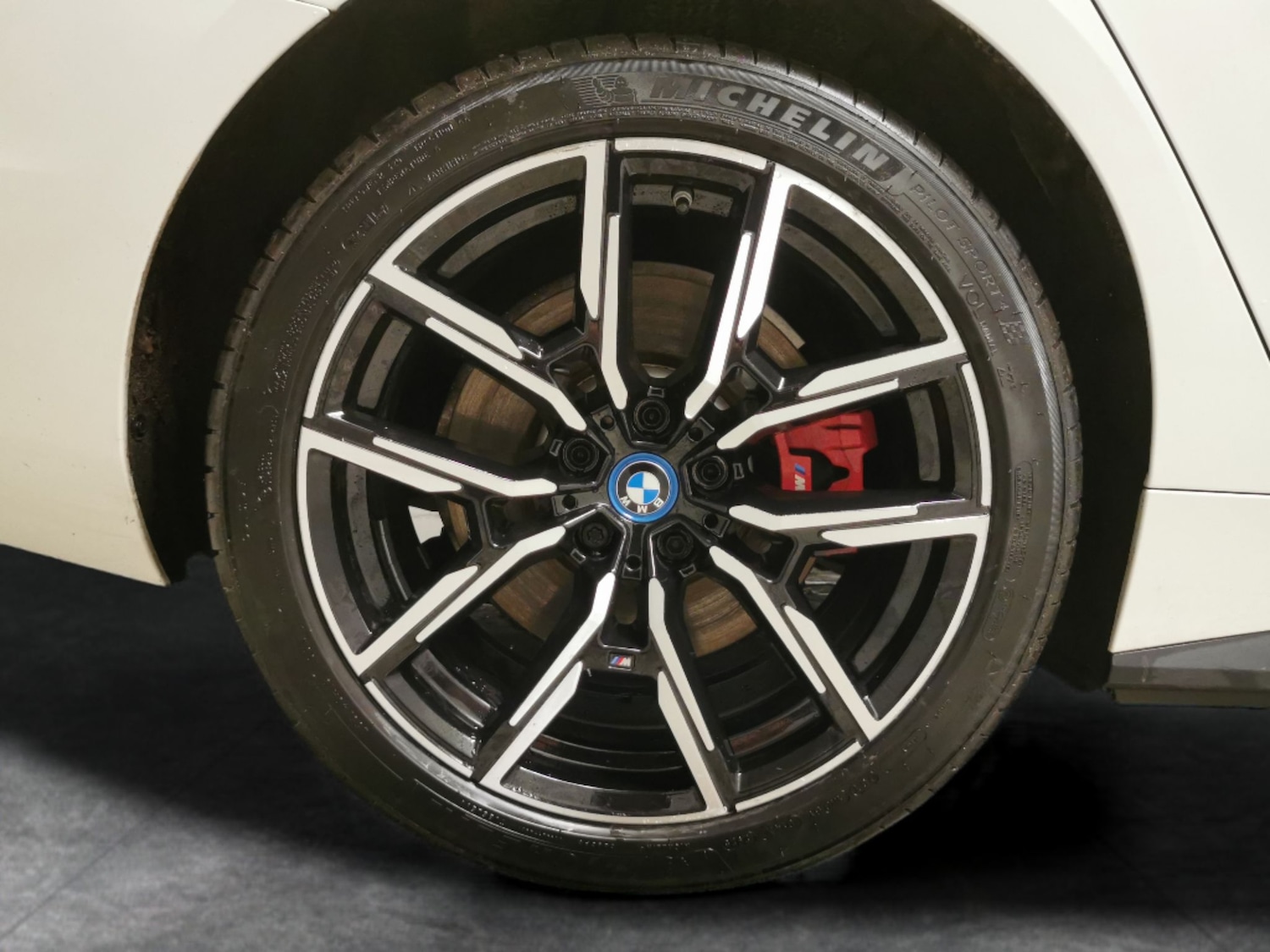 Used BMW i4 2022 for sale - 77281406: Photo 21