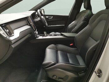 Used Volvo XC60 2022 for sale - 76542564: Photo