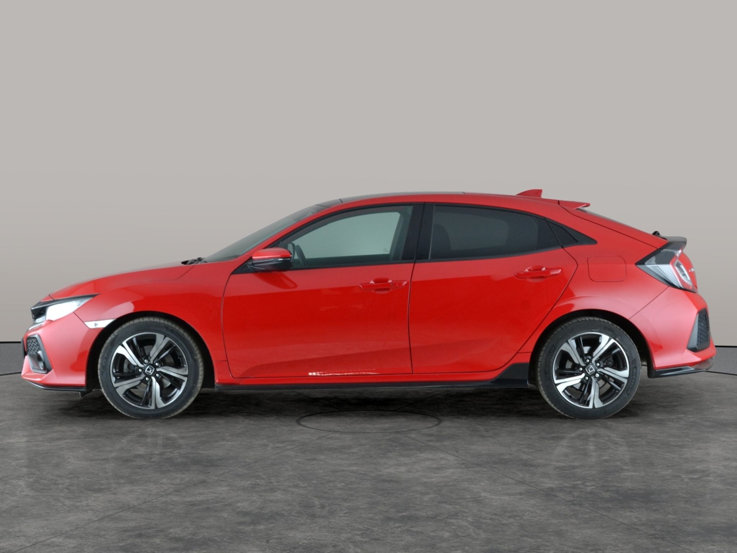 Used Honda Civic 2018 for sale - 77902167: Photo 11