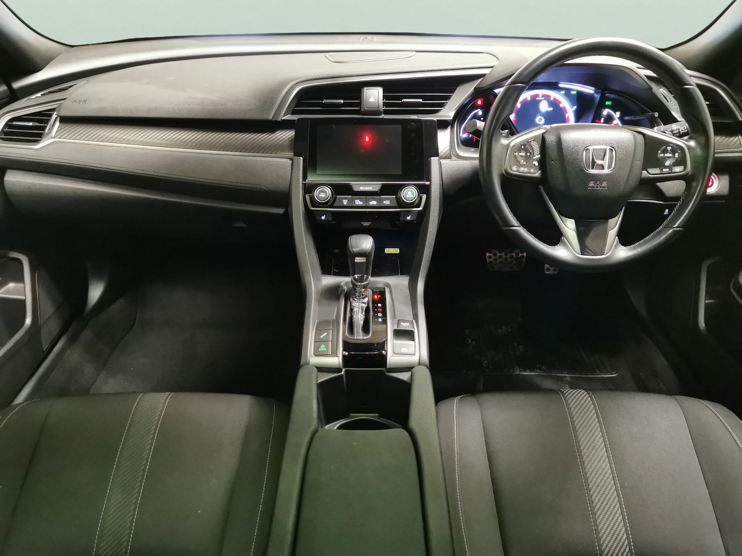 Used Honda Civic 2018 for sale - 77902167: Photo 5